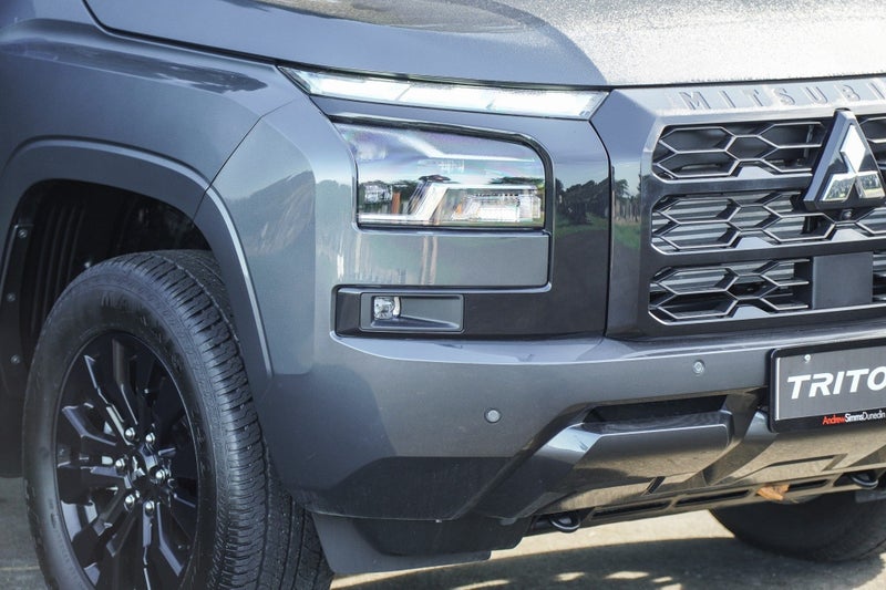2026 Mitsubishi Triton GLX-R 4x4 auto image 5