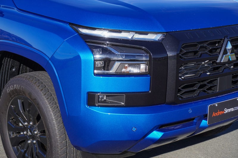 2026 Mitsubishi Triton GLX-R 4x4 auto image 4