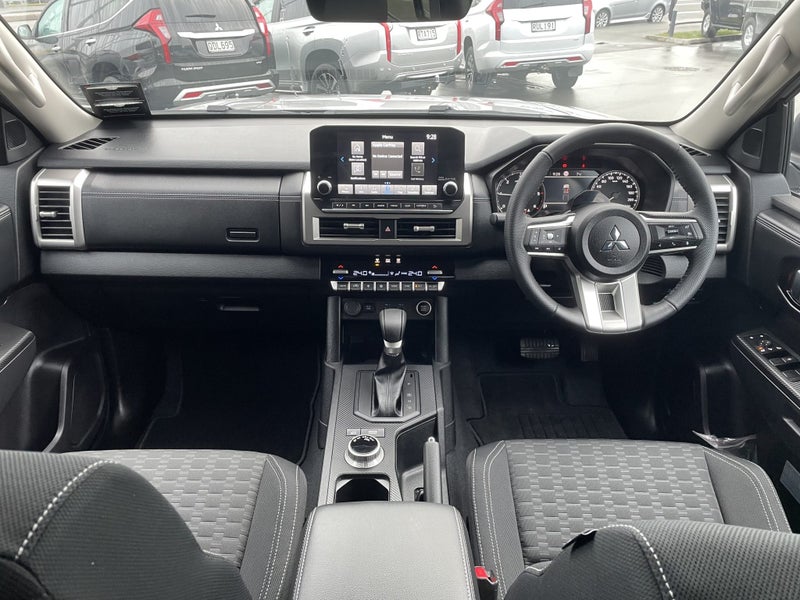 2026 Mitsubishi Triton GLX-R Auto 4X4 D/C image 2