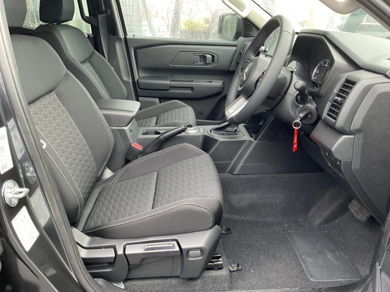2026 Mitsubishi Triton GLX SPORT 4wd image 2
