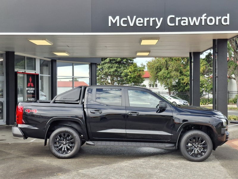 2026 Mitsubishi Triton GLX Sport 4WD 6At - image 4