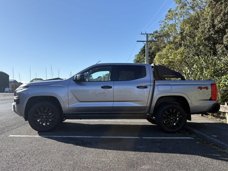 2026 Mitsubishi Triton GLX SPORT 4WD 6AT image 4
