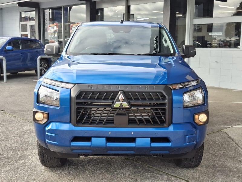 2026 Mitsubishi Triton GLX Sport 4WD 6At - image 2