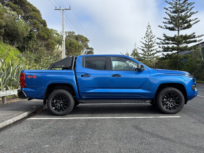 2026 Mitsubishi Triton GLX SPORT 4WD 6AT image 4