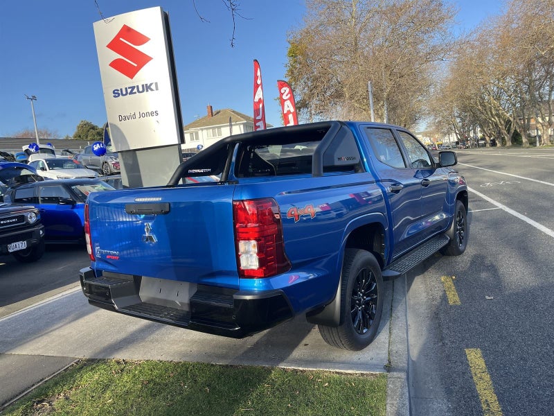 2026 Mitsubishi Triton GLX SPORT 4WD 6AT image 4