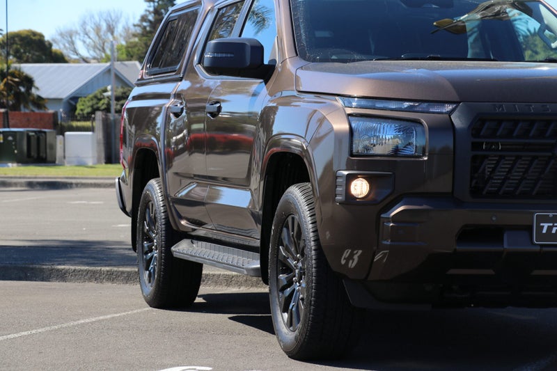 2026 Mitsubishi Triton GLX SPORT 4WD 6At ( GLXS ) image 5