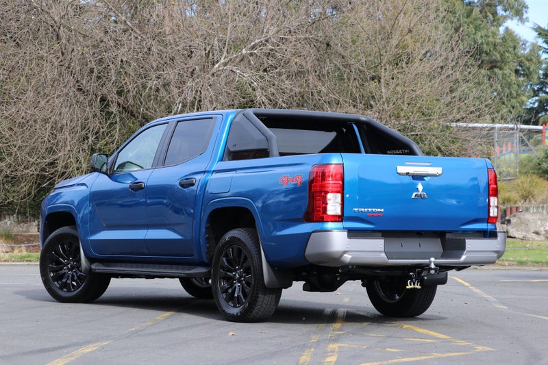 2026 Mitsubishi Triton GLX SPORT 4WD 6At ( GLXS ) image 2
