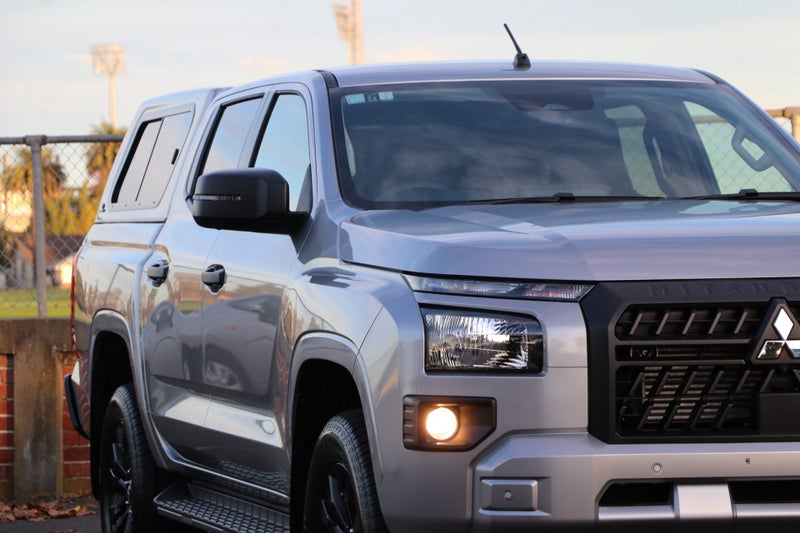2026 Mitsubishi Triton GLX SPORT 4WD 6At ( GLXS ) image 5