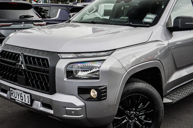 2026 Mitsubishi Triton GLX SPORT 4WD DC WS image 2