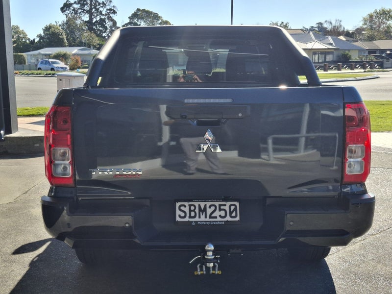 2026 Mitsubishi Triton GLX Sport 4WD - Towbar,... image 5