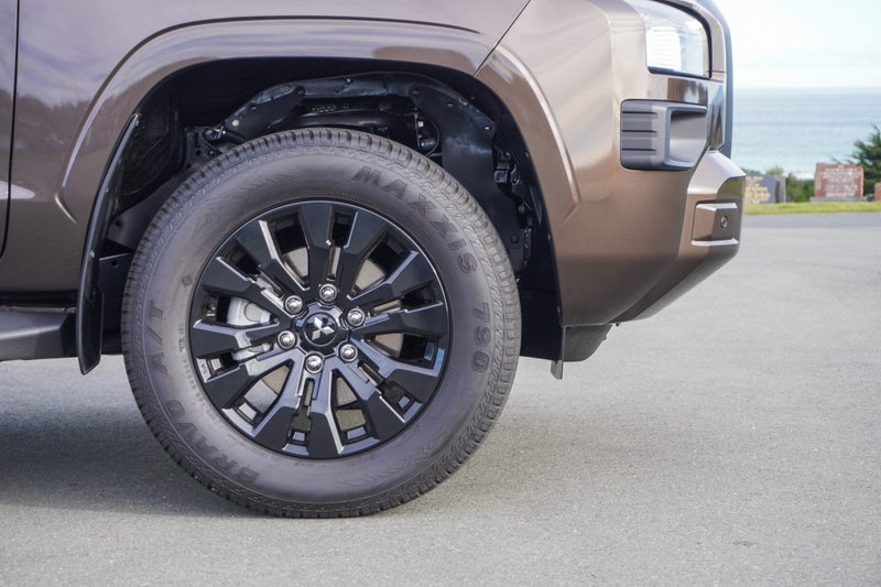 2026 Mitsubishi Triton GLX Sport 4x4 auto image 5