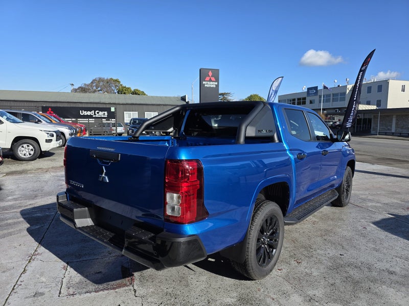 2026 Mitsubishi Triton GLX Sport 4x4 Auto image 2