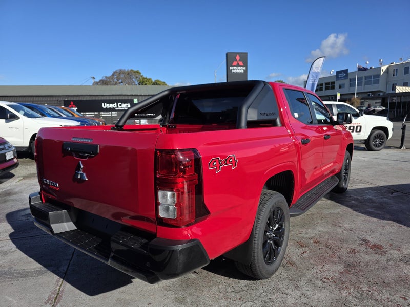 2026 Mitsubishi Triton GLX Sport 4x4 Auto image 2