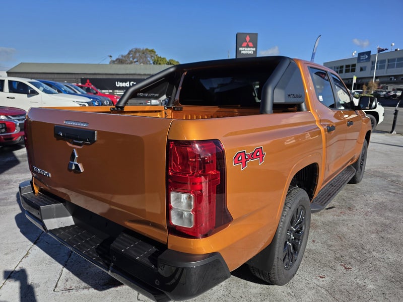 2026 Mitsubishi Triton GLX Sport 4x4 Auto image 2