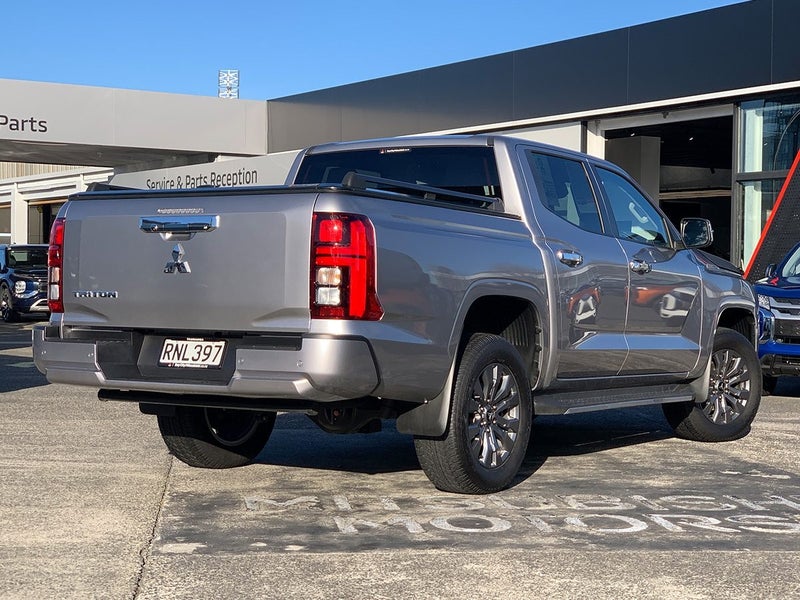 2026 Mitsubishi Triton GLXR 2.4L Bi-Turbo Diesel image 2