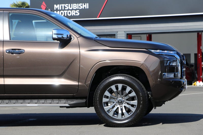 2026 Mitsubishi Triton GLXR 2WD Automatic image 4