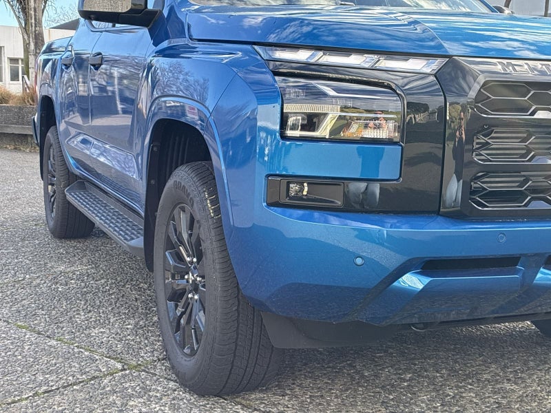 2026 Mitsubishi Triton GLXR 4WD 6AT image 2