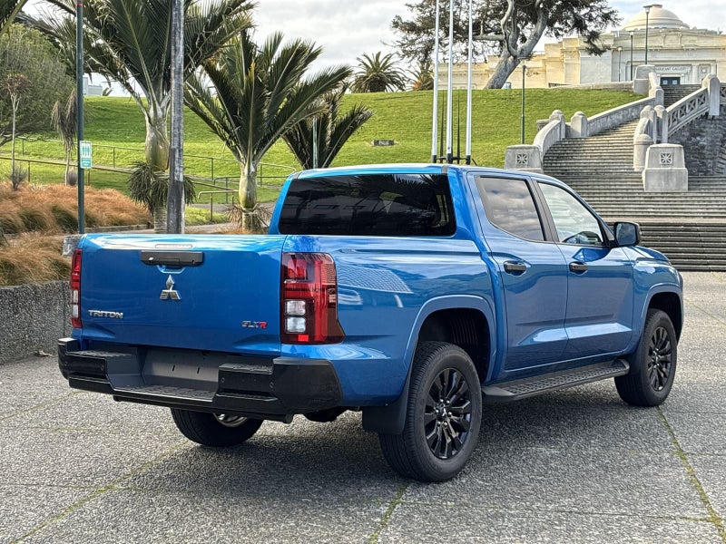 2026 Mitsubishi Triton GLXR 4WD 6AT image 4