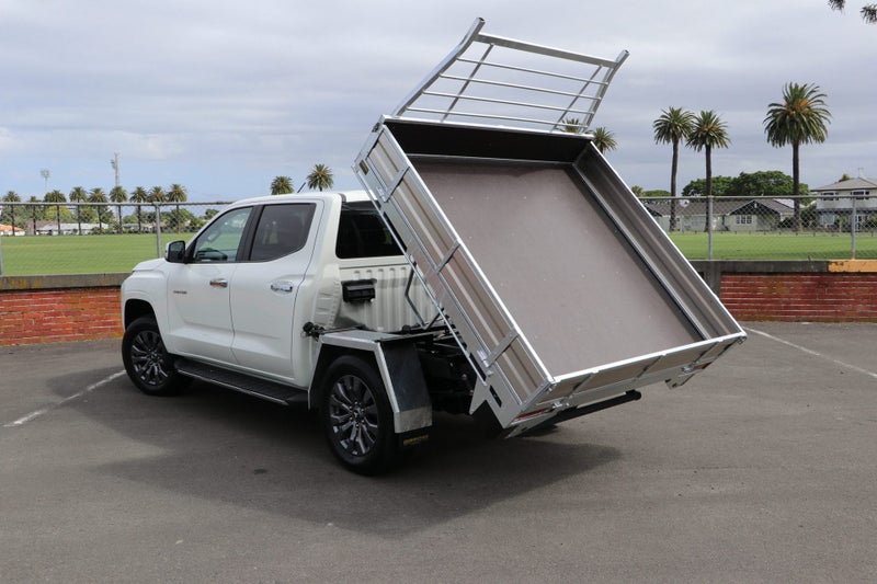 2026 Mitsubishi Triton GLXR 4WD AUTO image 5