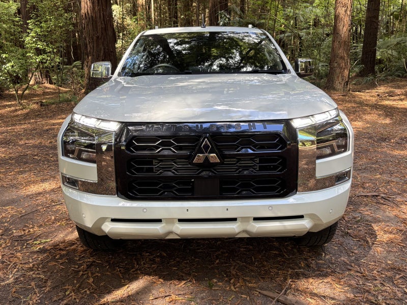 2026 Mitsubishi Triton GLXR 4WD F/D image 2