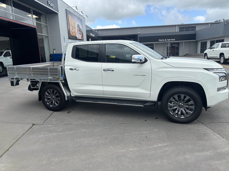 2026 Mitsubishi Triton GLXR 4WD F/D image 2