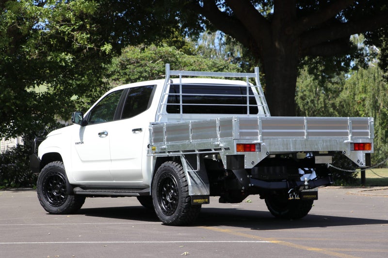 2026 Mitsubishi Triton GLXR 4WD Flat Deck image 2