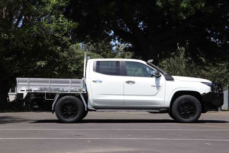 2026 Mitsubishi Triton GLXR 4WD Flat Deck image 3