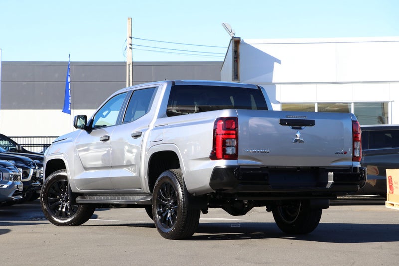 2026 Mitsubishi Triton GLXR 4WD MY26 image 2