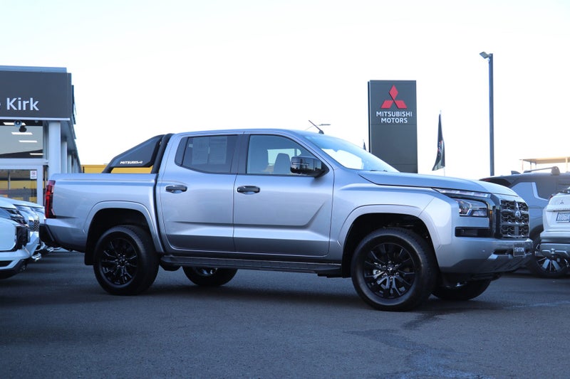 2026 Mitsubishi Triton GLXR 4WD MY26 image 3