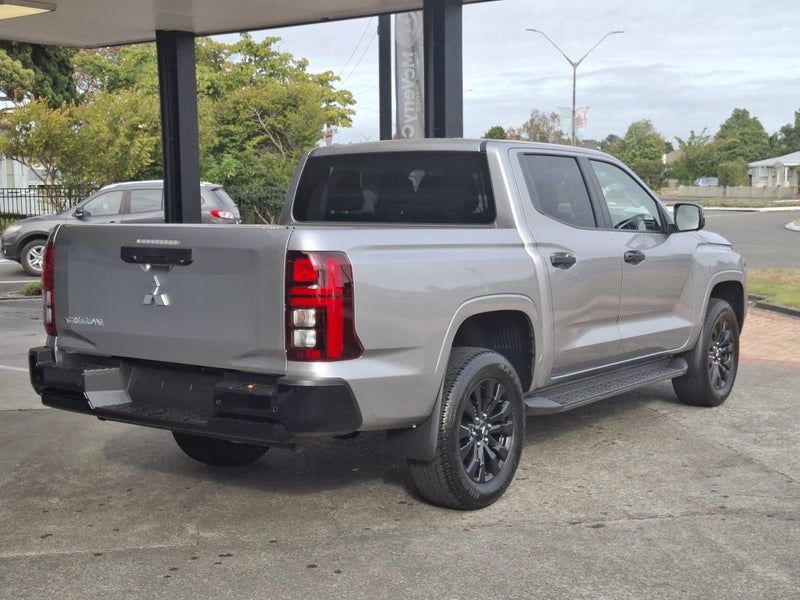 2026 Mitsubishi Triton GLXR 4WD MY26! - The lat... image 4