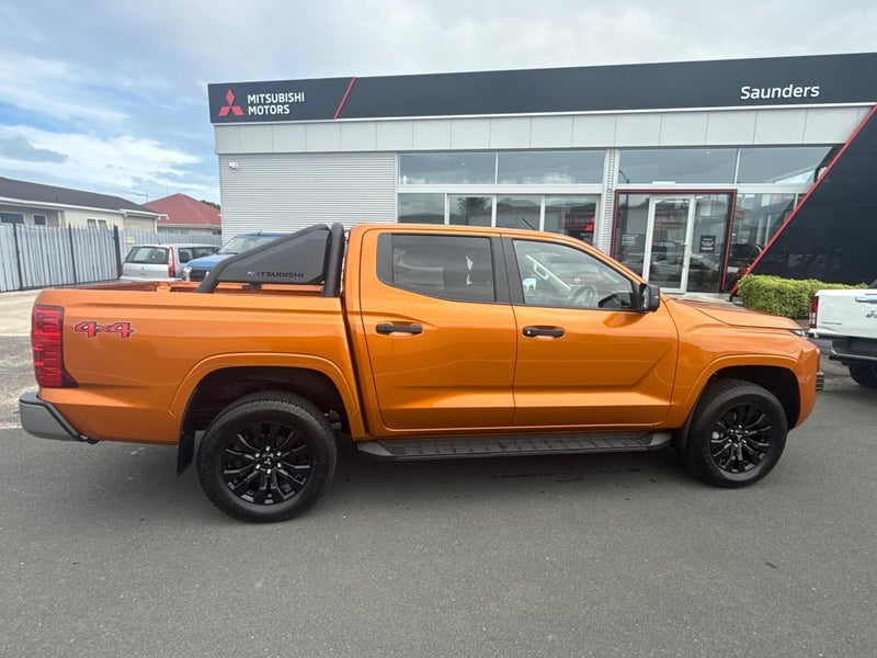 2026 Mitsubishi Triton GLXS Sport image 3