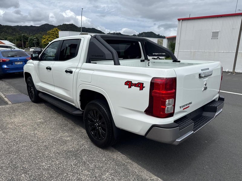 2026 Mitsubishi Triton GLXS Sport image 5