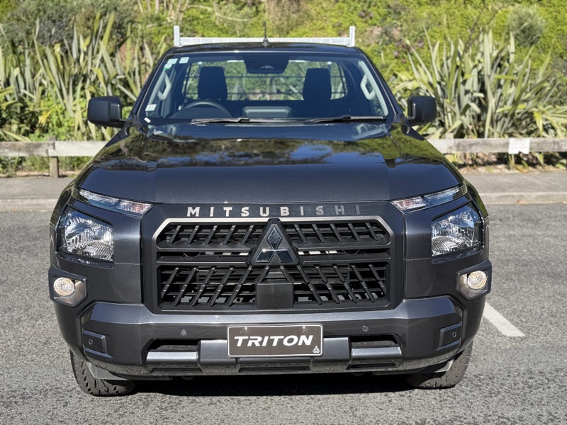 2026 Mitsubishi Triton SC CH 2.4D GLX 2WD 6AT image 3