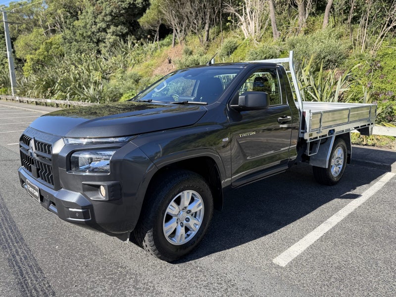 2026 Mitsubishi Triton SC CH 2.4D GLX 2WD 6AT image 4