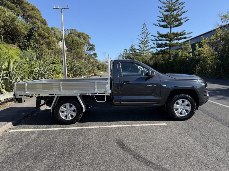 2026 Mitsubishi Triton SC CH 2.4D GLX 2WD 6AT image 5