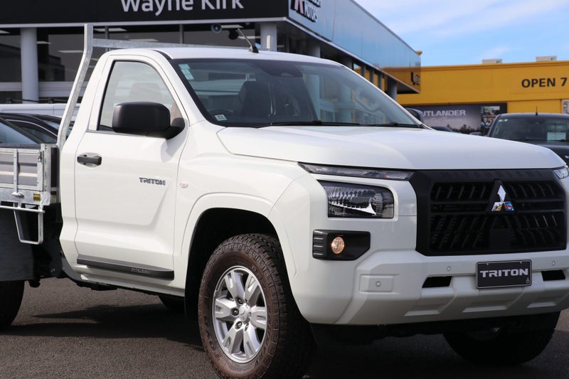2026 Mitsubishi Triton Single Cab GLX Flatdeck... image 5