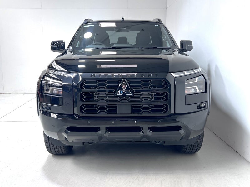 2026 Mitsubishi Triton VRX 2.4 Bi TURBO 4WD AUTO image 2