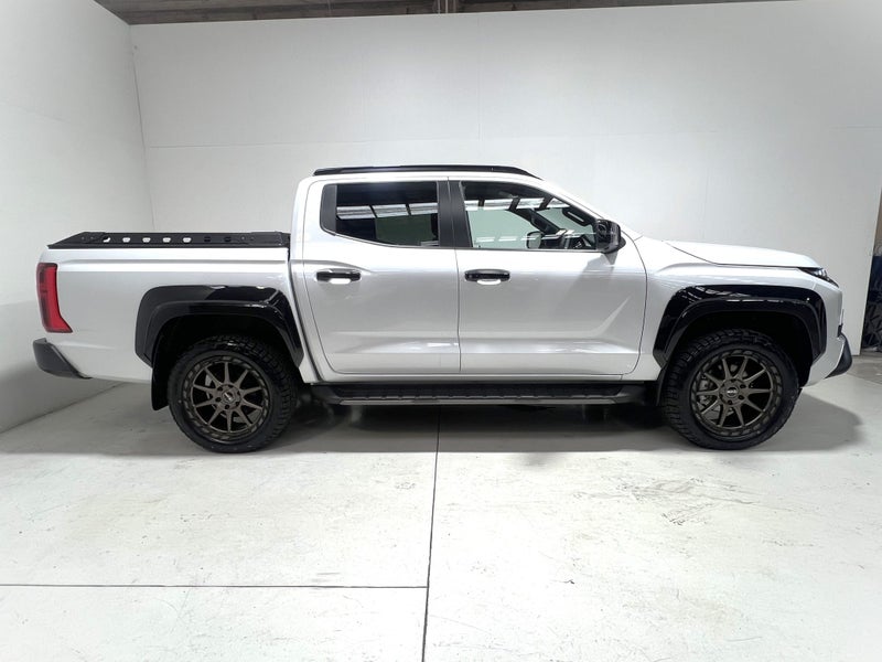 2026 Mitsubishi Triton VRX 2.4 Bi TURBO - MCV E... image 3