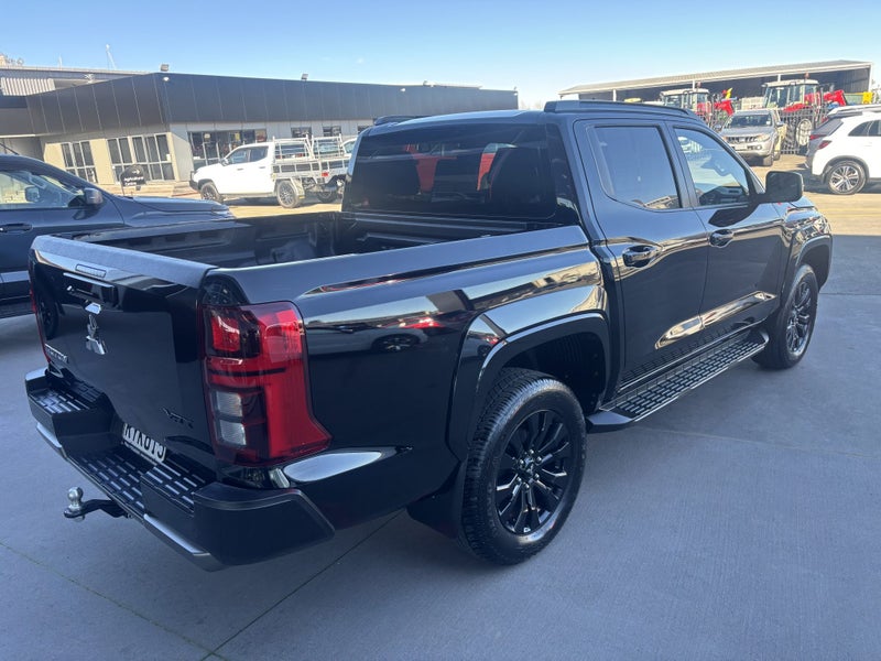 2026 Mitsubishi Triton VRX 2WD image 3