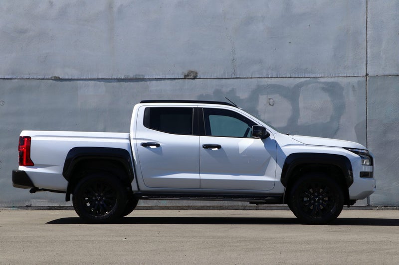 2026 Mitsubishi Triton VRX 2WD Auto image 4