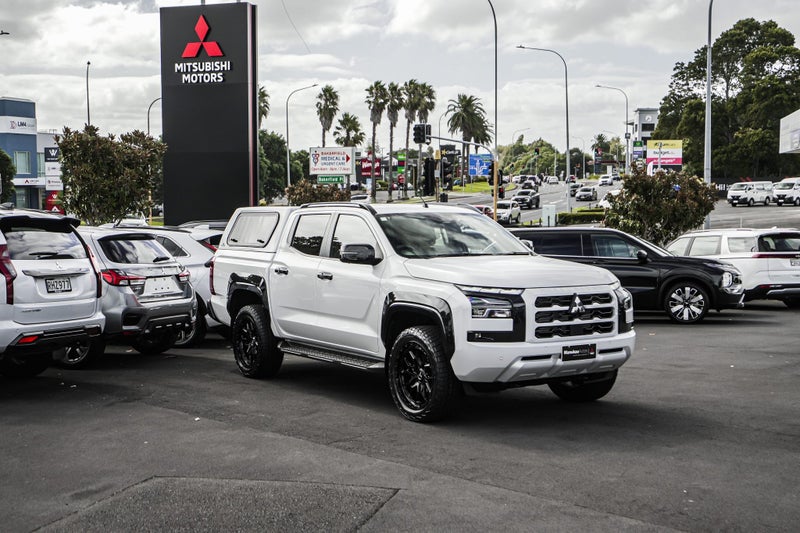 2026 Mitsubishi Triton VRX 2WD DC WS image 5