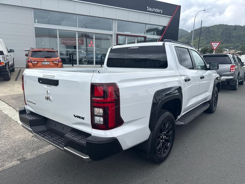 2026 Mitsubishi Triton VRX image 4