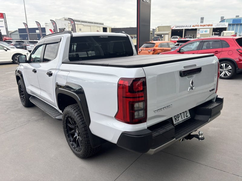 2026 Mitsubishi Triton VRX 4WD image 5