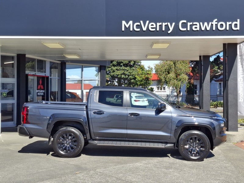 2026 Mitsubishi Triton VRX 4WD 6At 2.4Dt - image 3