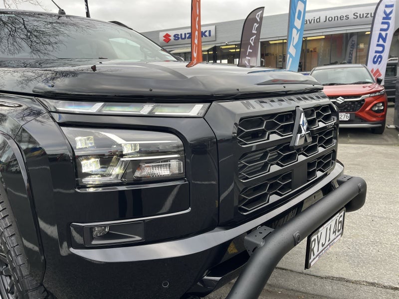 2026 Mitsubishi Triton VRX 4WD 6AT image 2