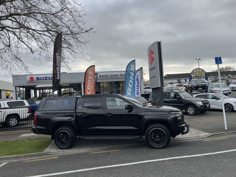 2026 Mitsubishi Triton VRX 4WD 6AT image 4