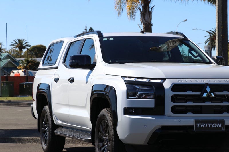 2026 Mitsubishi Triton VRX 4WD Auto image 5
