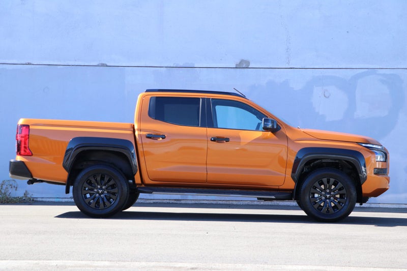 2026 Mitsubishi Triton VRX 4WD Auto image 3