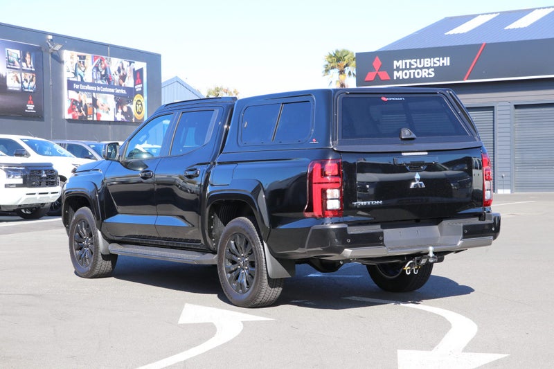 2026 Mitsubishi Triton VRX 4WD Auto image 2