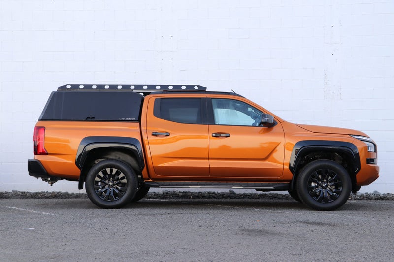 2026 Mitsubishi Triton VRX 4WD Auto image 3